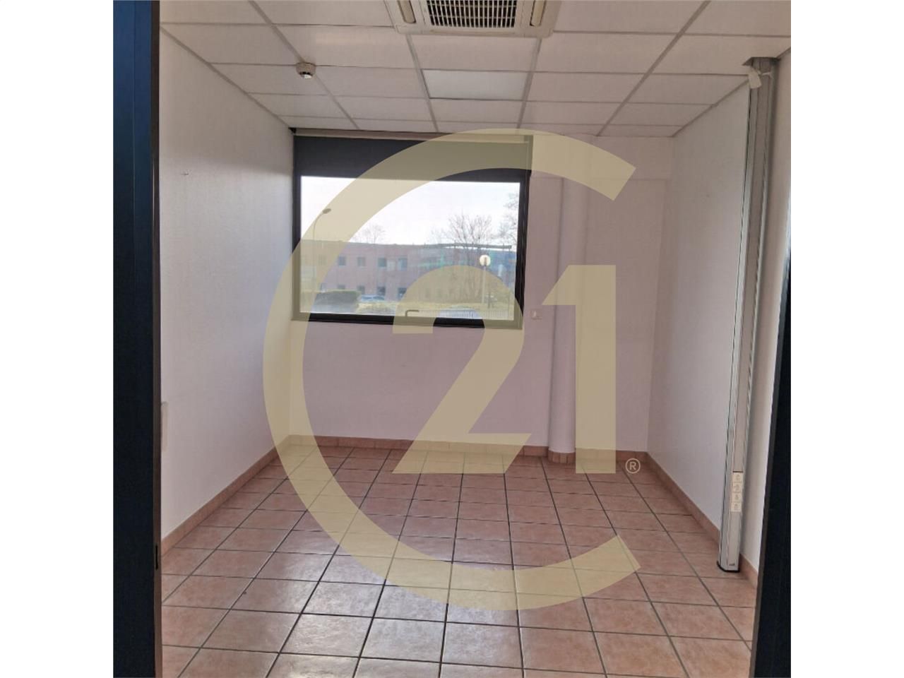 Location bureaux 13.00 m² à BOURG EN BRESSE