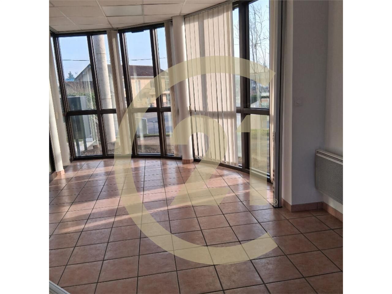 Location bureaux 16.00 m² à BOURG EN BRESSE