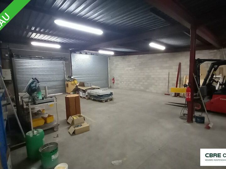 Location local d''activites 720 m² non divisibles