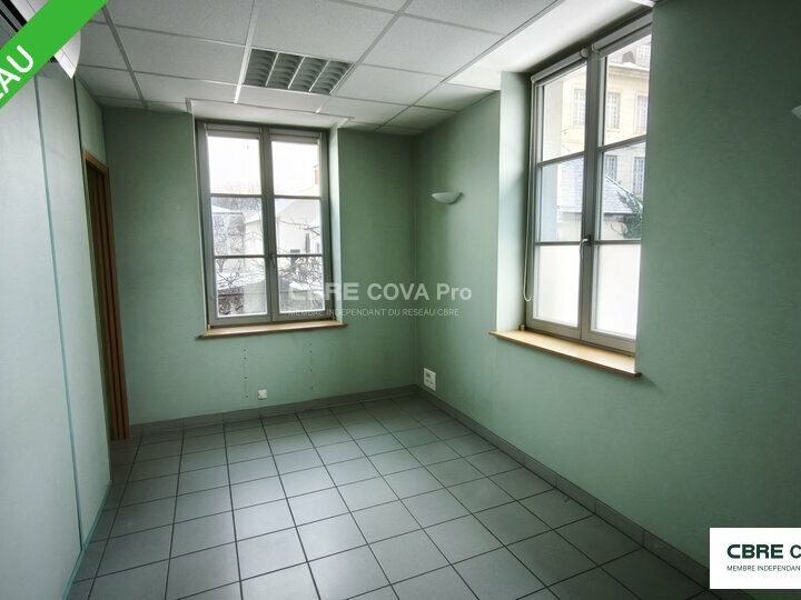 À louer Bureaux Centre ville Dole - 230m²