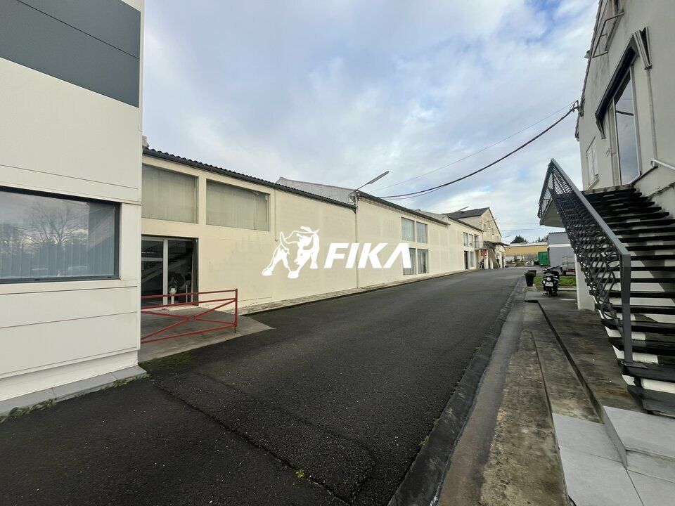Ensemble commercial 2900 m² à vendre Saint-Martin-la-Caussade 