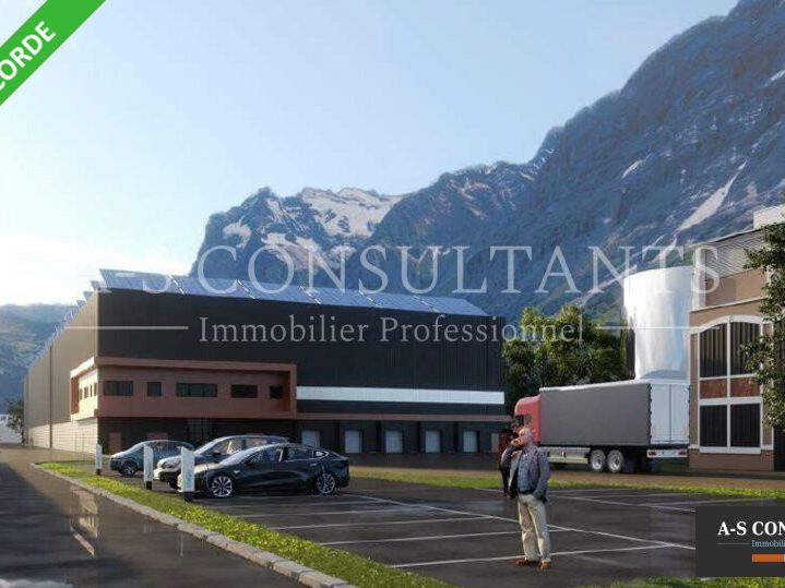 Location local 6000 m² non divisibles