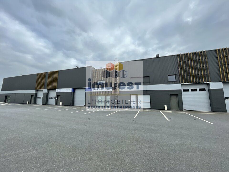 Vente local d''activites 361 m² non divisibles
