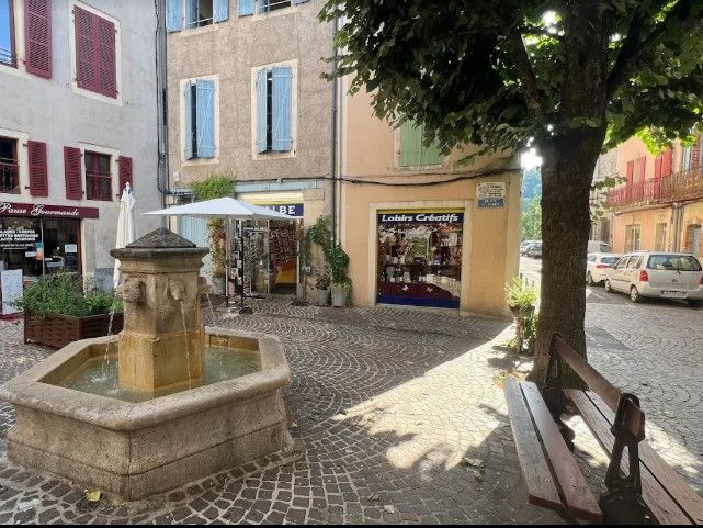 Vente fonds de commerce 110 m² à CAHORS