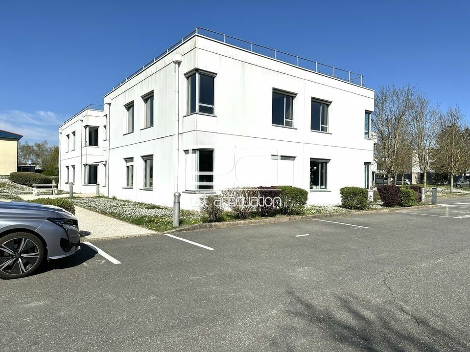 Vente bureaux 793.05 m² divisibles à partir de 83.65 m²