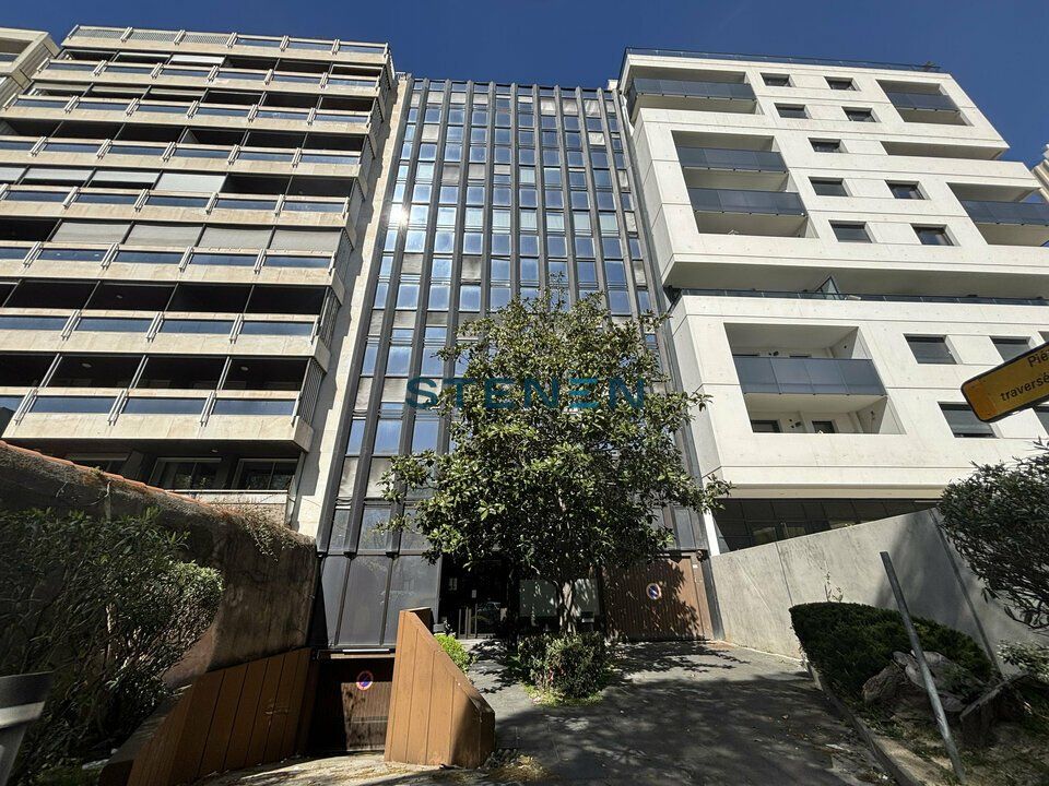 Location bureaux 169 m² non divisibles