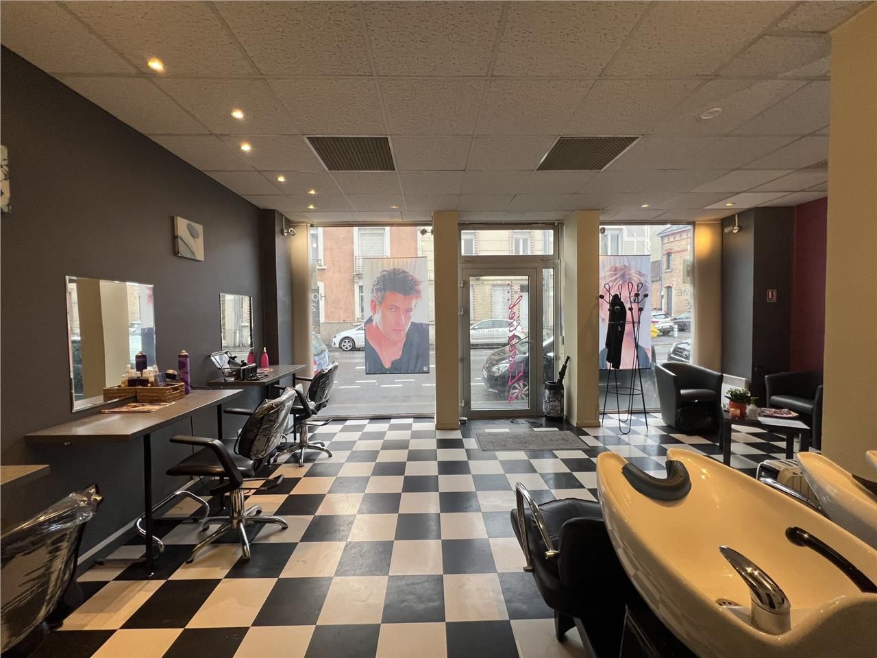 Location local commercial 50 m² à Reims