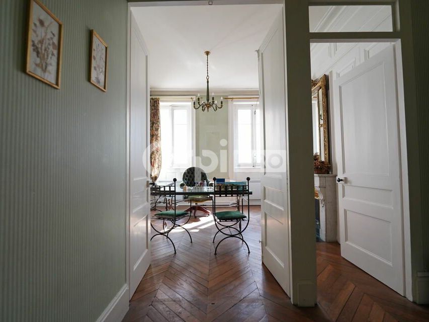 BUREAUX A VENDRE - LYON 6 - DISPONIBLE IMMEDIATEMENT