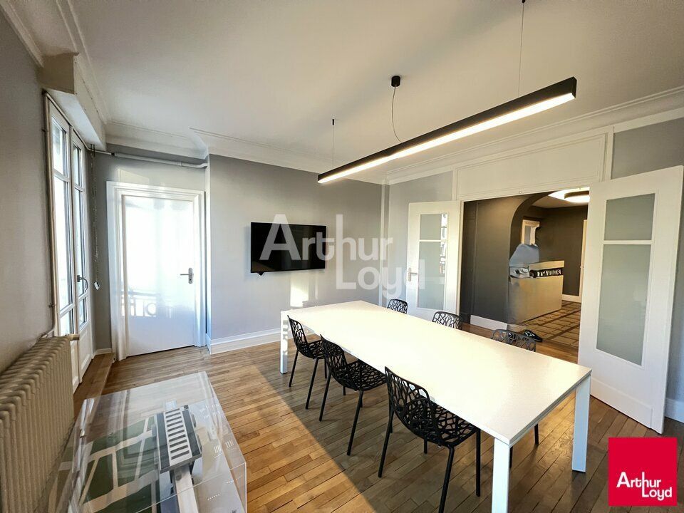 RENNES HYPER CENTRE - BUREAUX A LOUER