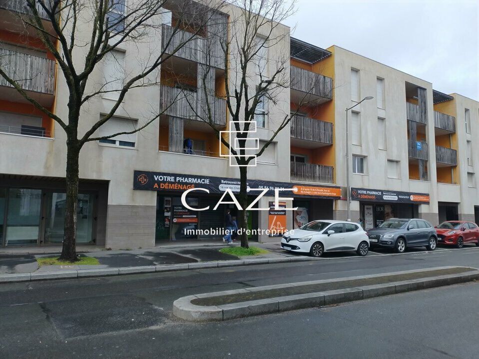 Location local commercial 253 m² non divisibles