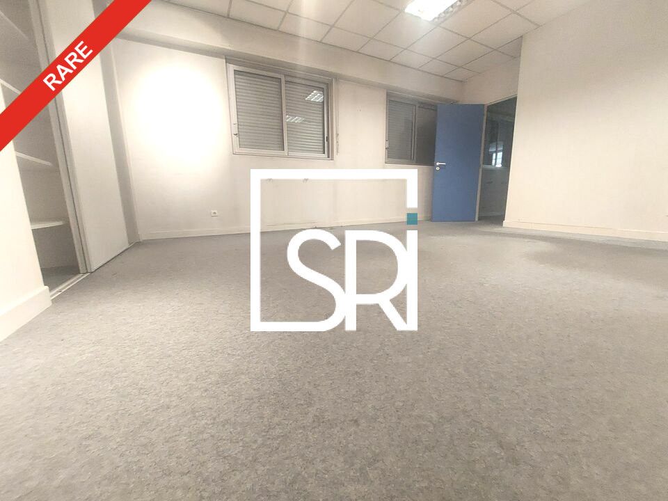 EMPLACEMENT N°1 SPECIAL INVESTISSEUR - VENTE BÂTIMENT INDÉPENDANT 637 m2 - TERRAIN DE 2700 m2 - ZAC LE BRÉZET - 63100 CLERMONT-FERRAND