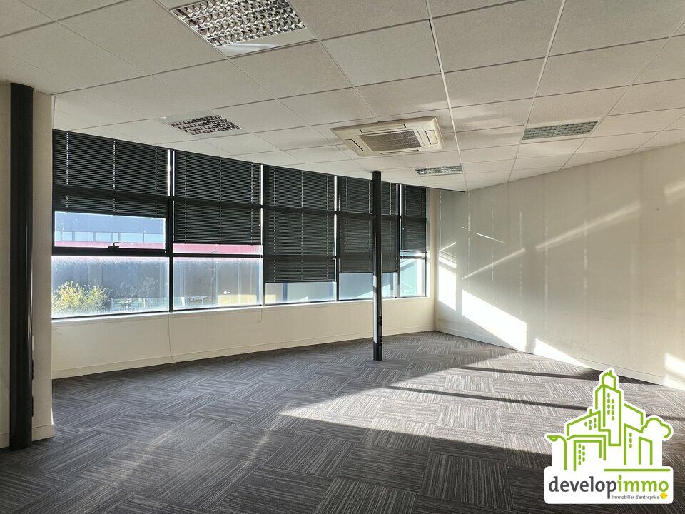 Location bureaux 118 m² non divisibles