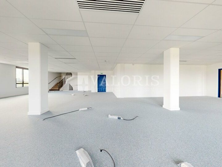 5589.77 m² pour ce bureaux en vente à Lyon 9