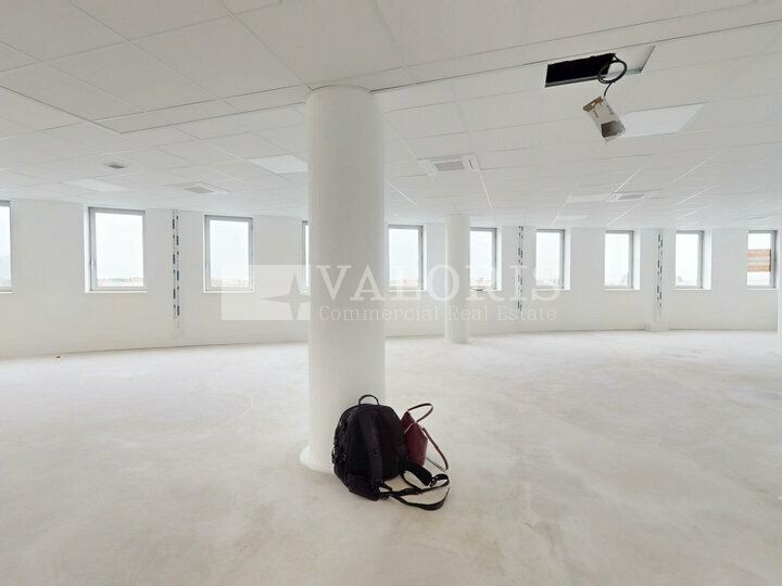 520.18 m² pour ce bureaux en location à Lyon 5