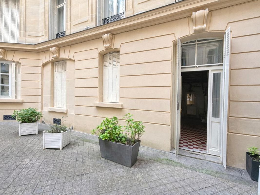 Location bureaux 52 m² divisibles à partir de 52 m²