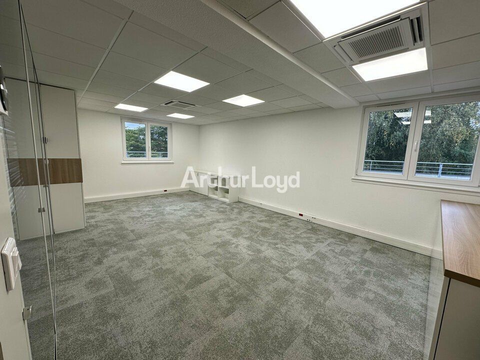 BUREAUX A LOUER à Eckbolsheim 