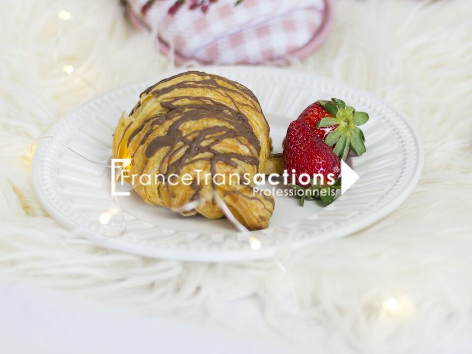 Location local commercial 1111 m² non divisibles