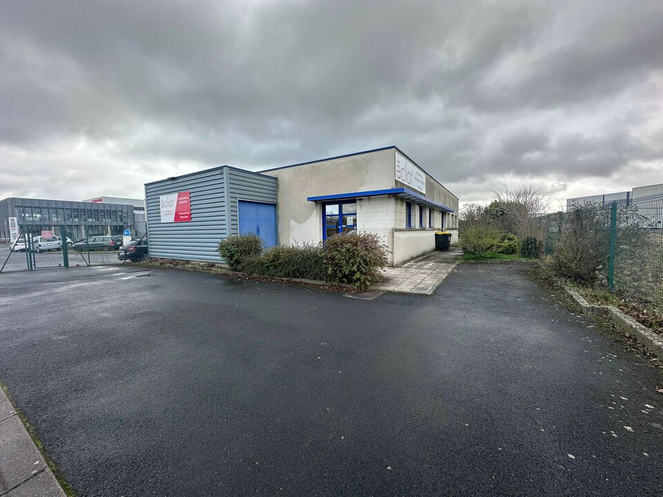 Location bureaux 160 m² non divisibles