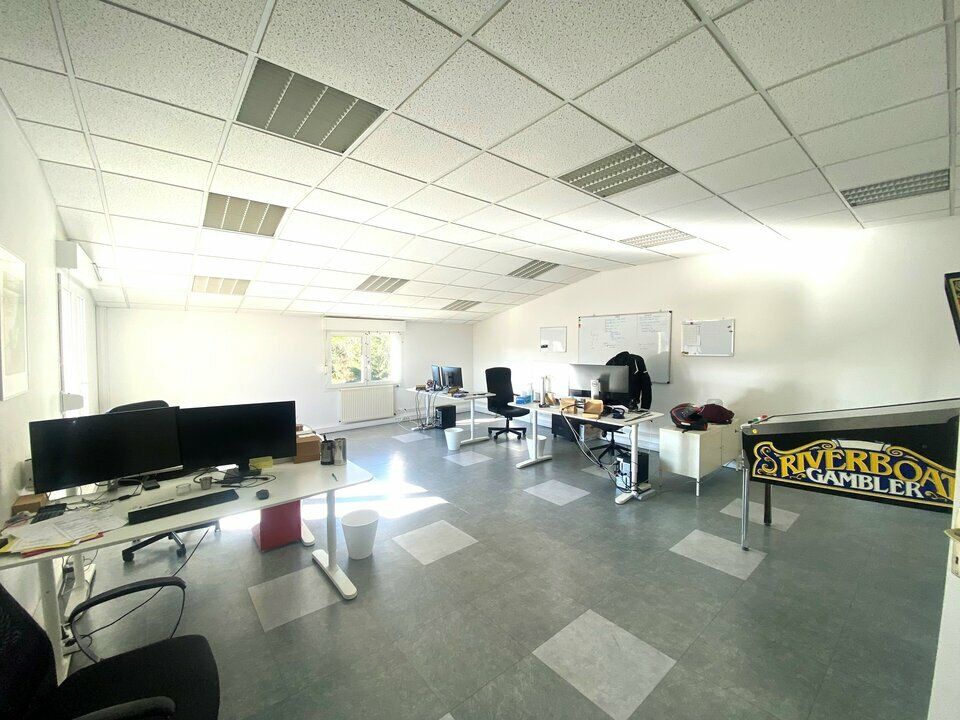 Location bureaux 100 m² non divisibles