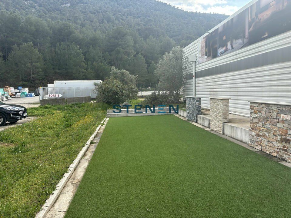 A LOUER BUREAUX 200M GEMENOS