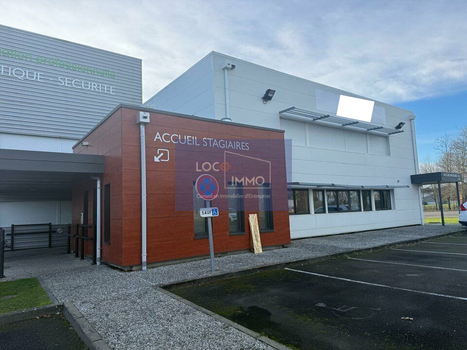 Vente local d''activites 1210 m² non divisibles