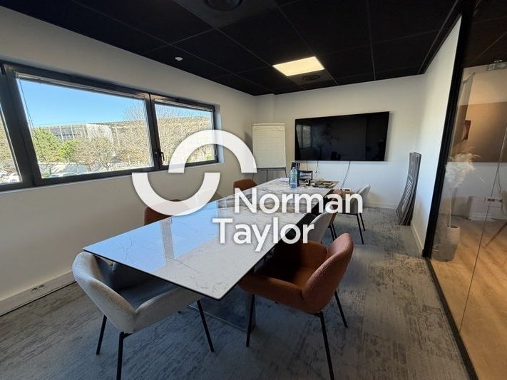 Location bureaux 138 m² non divisibles