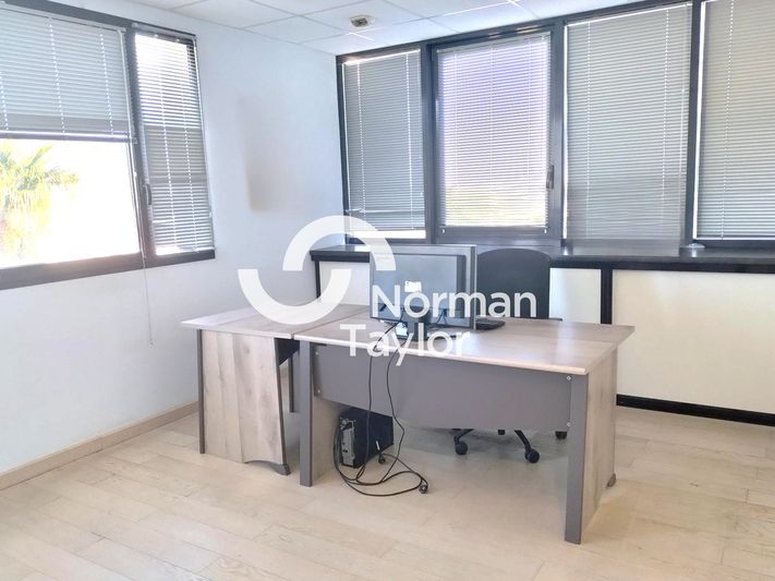 Location bureaux 132 m² non divisibles