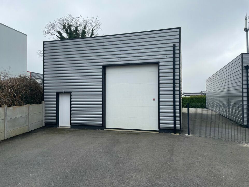 Vente local d''activites 310 m² non divisibles