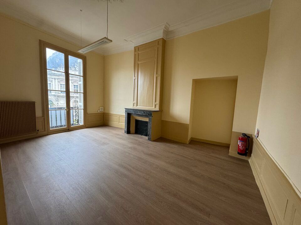 Location bureaux 129 m² non divisibles