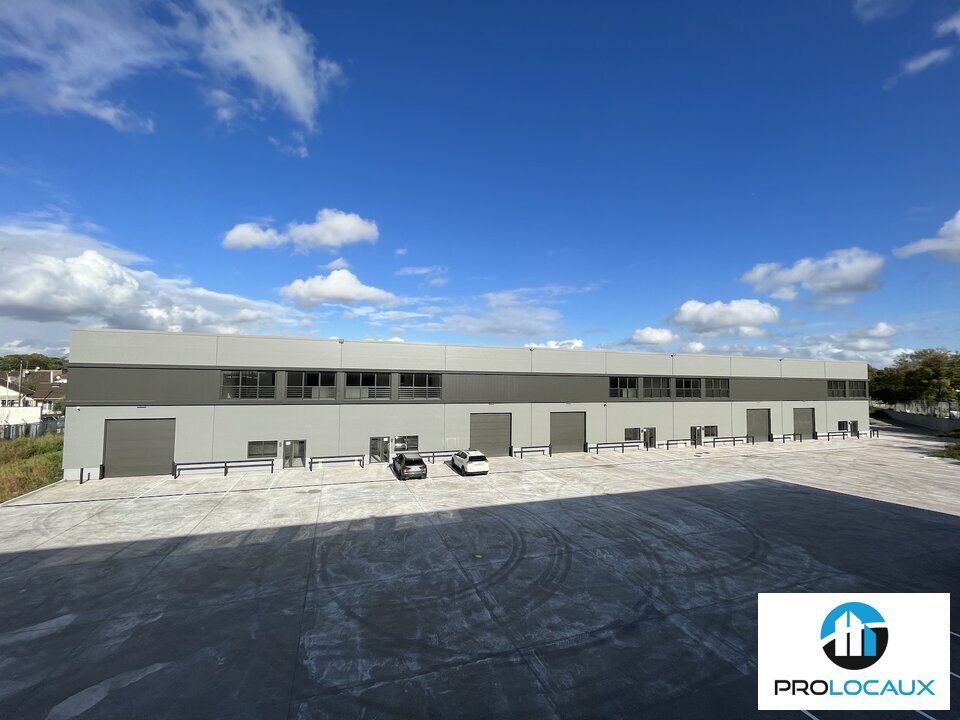 Location local d''activites 620 m² non divisibles