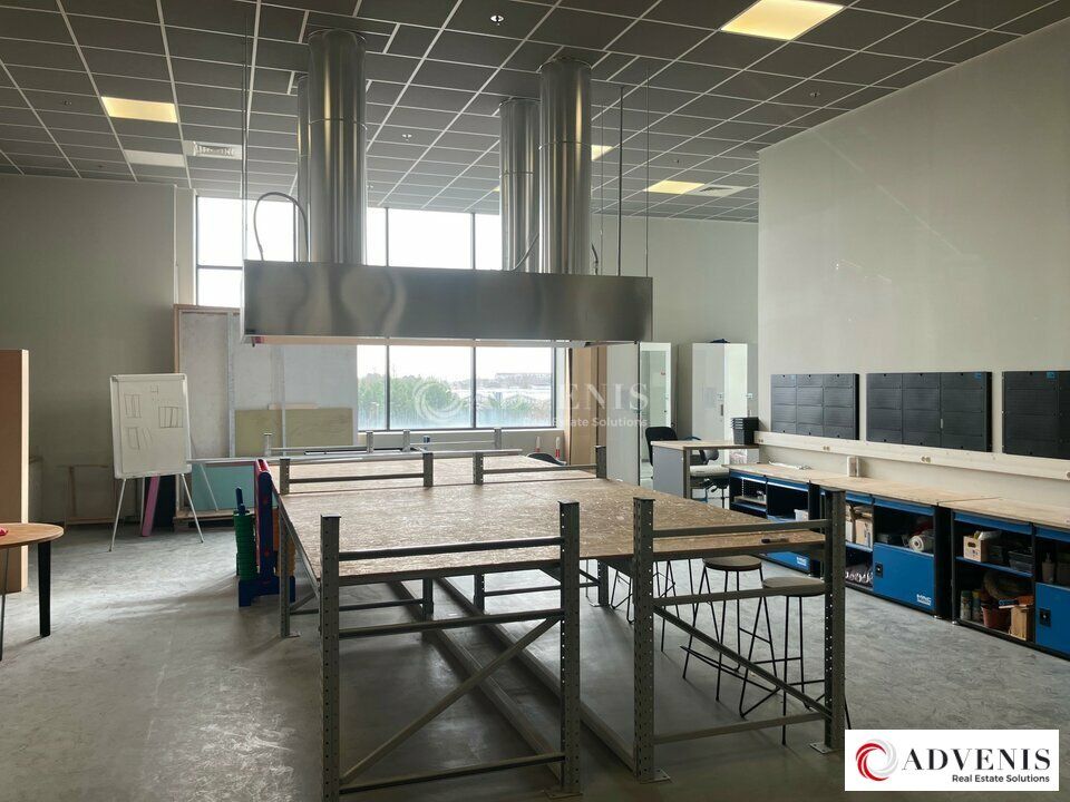 Location local commercial 113 m² non divisibles