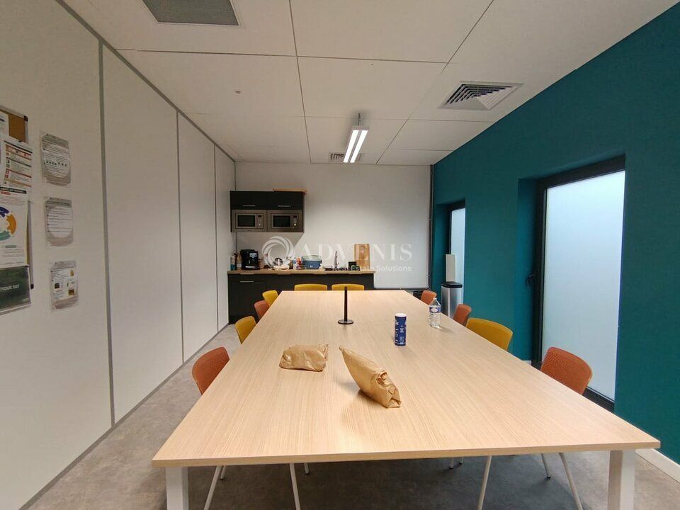 A LOUER BUREAUX DE 146 M² - BELLES PRESTATIONS !