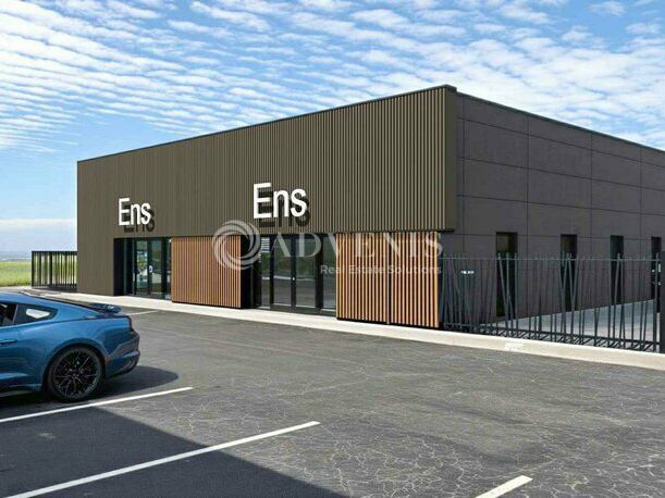 Location local d''activites 639 m² divisibles à partir de 170 m²