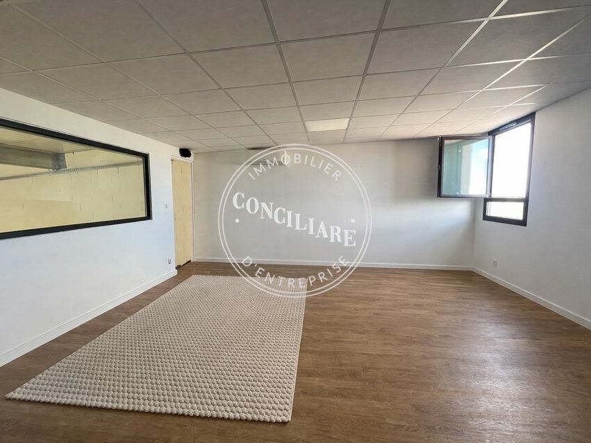 Location local commercial 280 m2 - Plaisance du Touch 