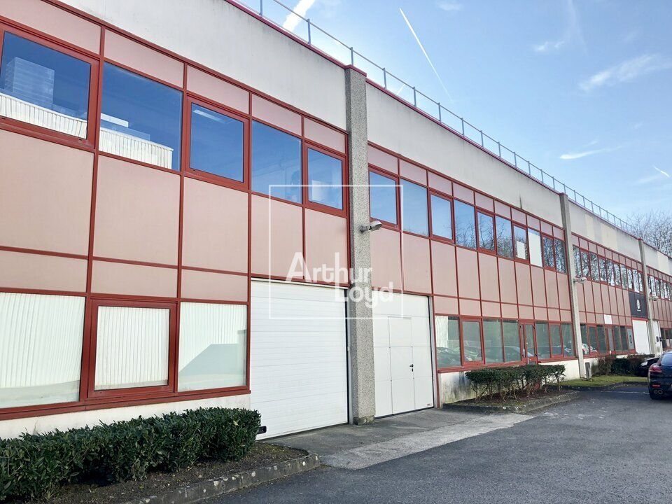 Location local d''activites 372 m² non divisibles