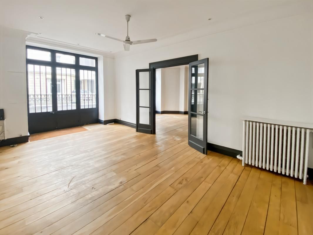 Location bureaux 52 m² non divisibles