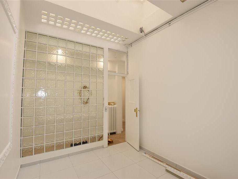 Location bureaux 90 m² non divisibles