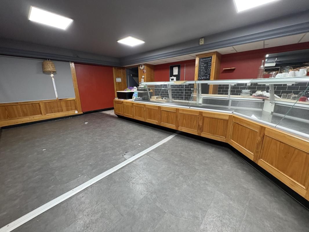 Location local commercial 79 m² non divisibles