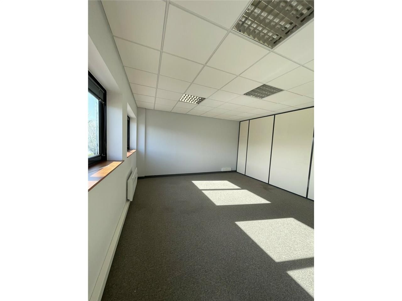 Location bureaux 210 m² non divisibles