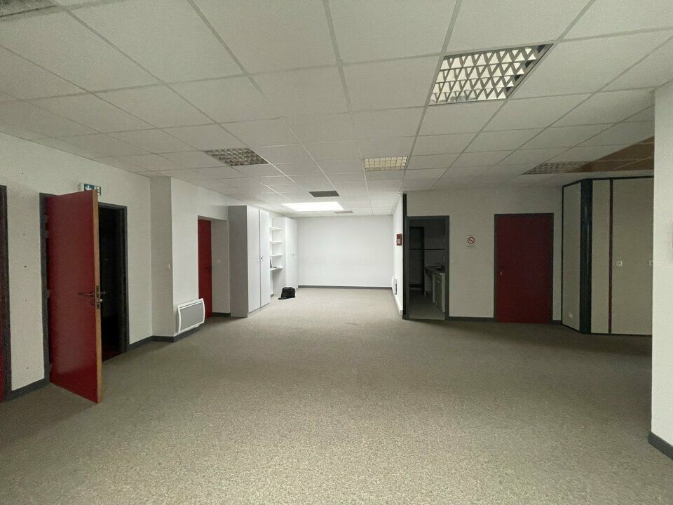 Location bureaux 170 m² non divisibles