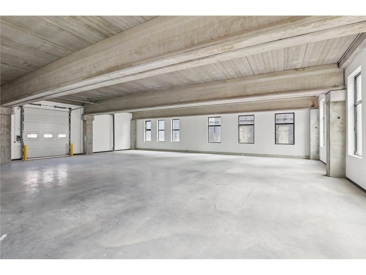 262 m² pour ce local commercial en location à Nanterre