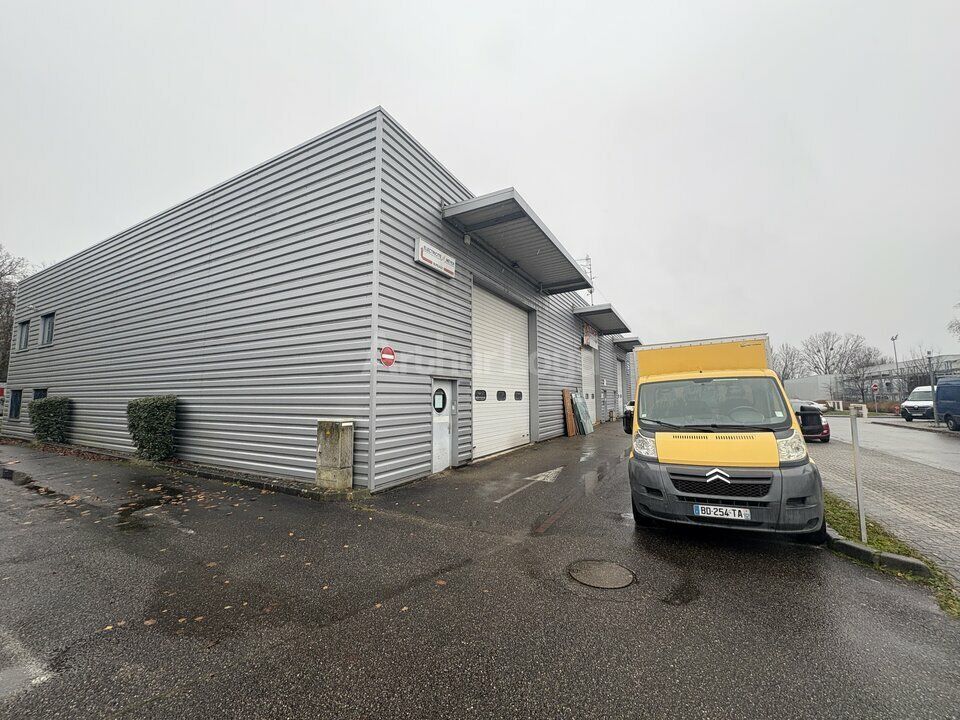 A LOUER - LOCAL D'ACTIVITÉ 340m2 - LA VIGIE