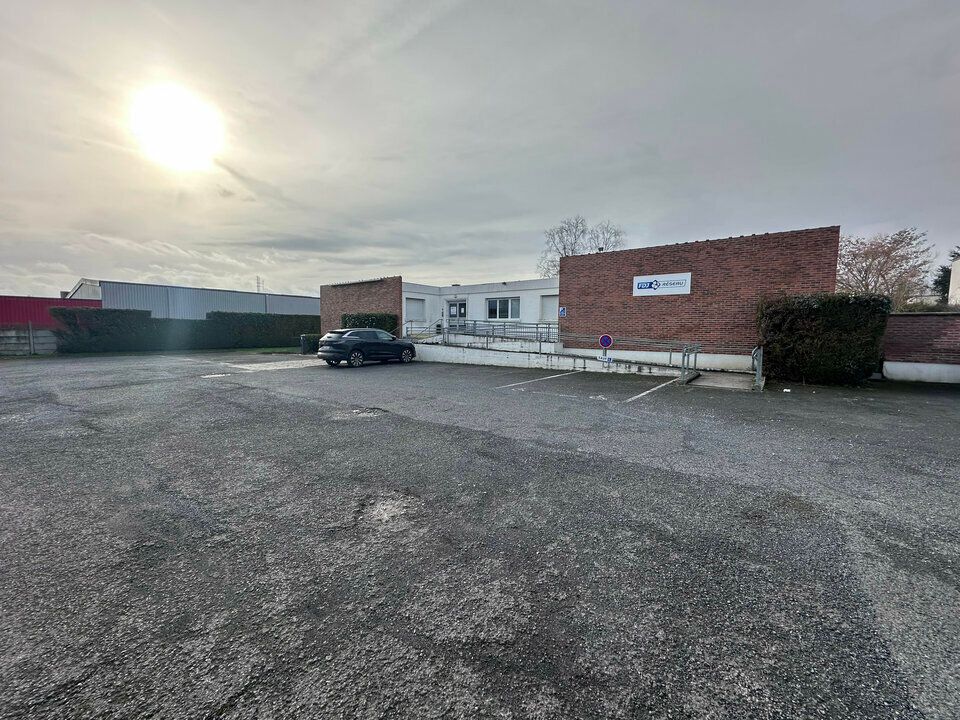 Location bureaux 990 m² non divisibles