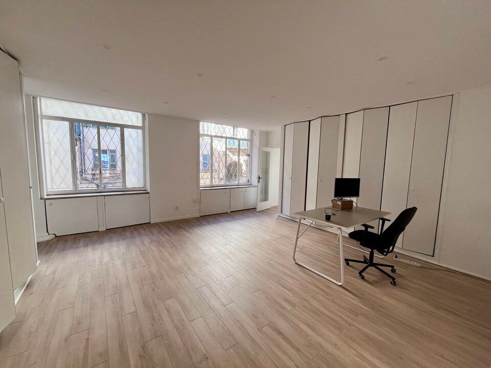Location bureaux 110 m² non divisibles