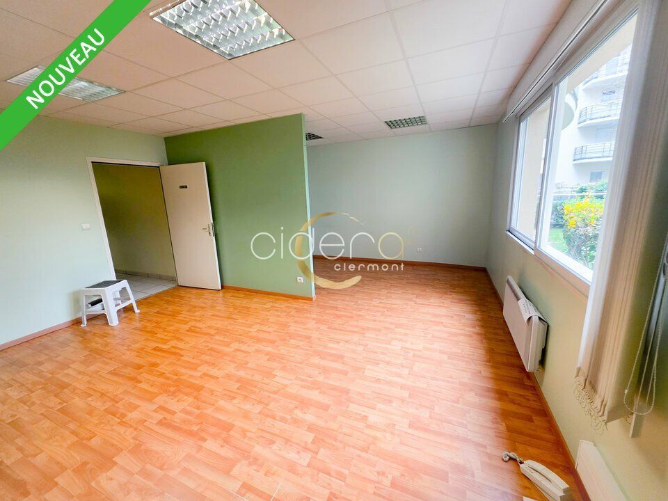 Vente bureaux 110 m² non divisibles