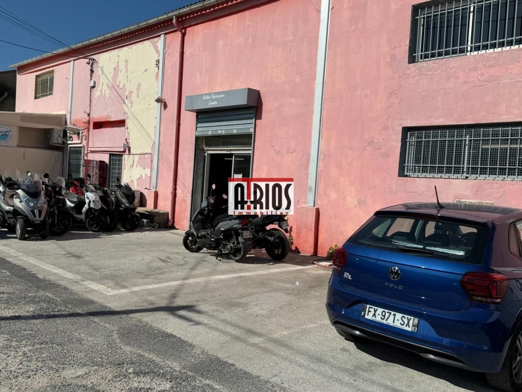Location local commercial 840 m² non divisibles