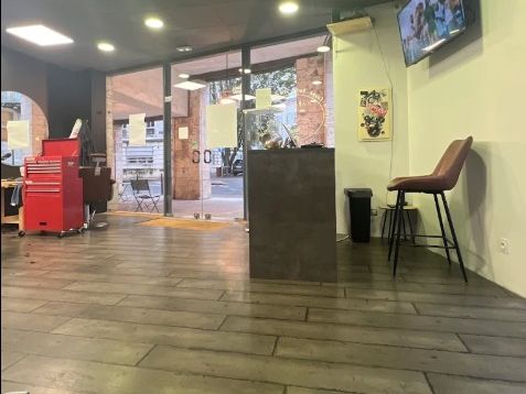 Vente local commercial 65 m² à AGEN