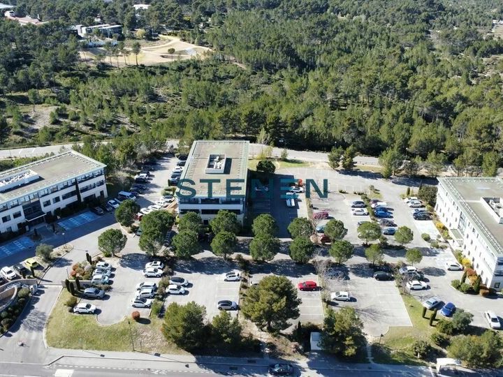 LOCATION-BUREAUX-AIX-EN-PROVENCE-168M²
