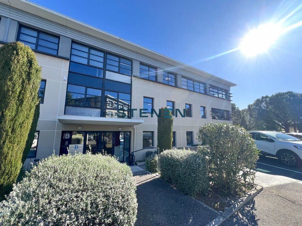 Location bureaux 607 m² non divisibles