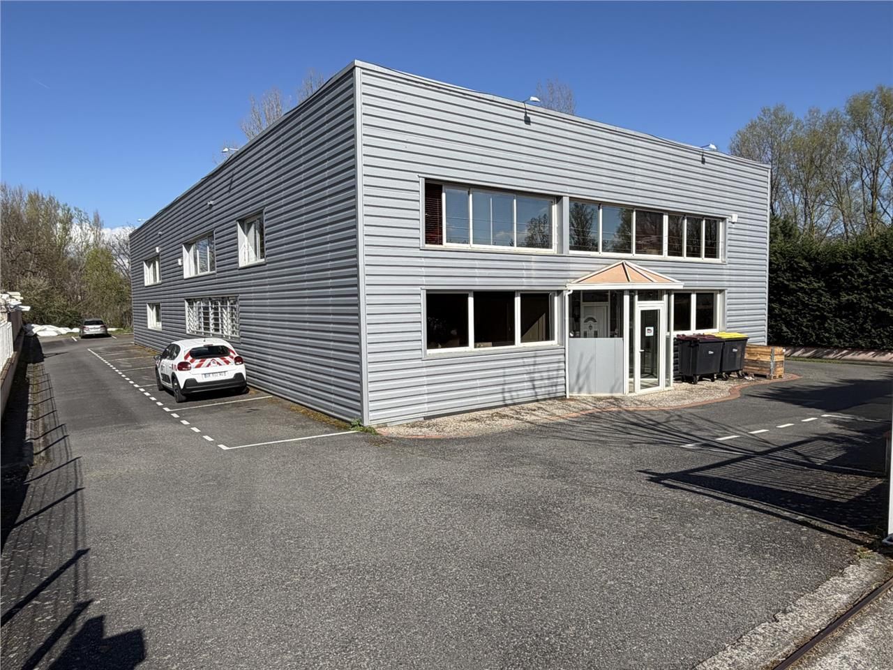 303 m² dispo à Muret